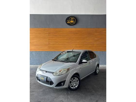 FORD FIESTA 1.6 ROCAM SE SEDAN 8V FLEX 4P MANUAL FORD FIESTA 1.6 ROCAM SE SEDAN 8V FLEX 4P MANUAL